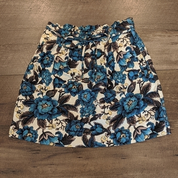 Ann Taylor LOFT Blue Floral Short Skirt Size XS - Picture 1 of 6